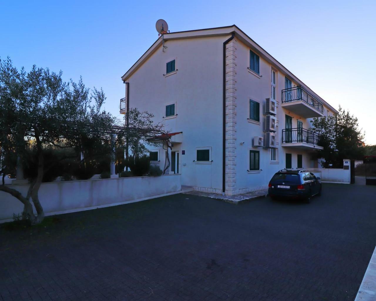Apartments Trstenica Оребич Экстерьер фото